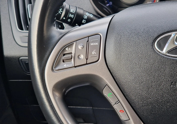 Hyundai ix35 cena 58900 przebieg: 63000, rok produkcji 2014 z Rybnik małe 704